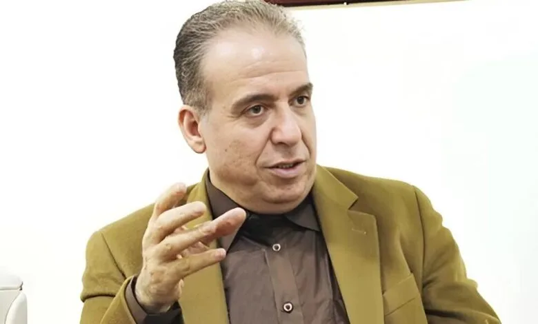 اینکه وزرای اقتصادی را مقصر مشکلات اقتصادی کشور بدانیم درست نیست