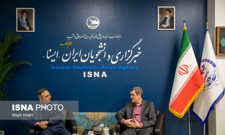 بازدید رئیس کل بیمه مرکزی از ایسنا