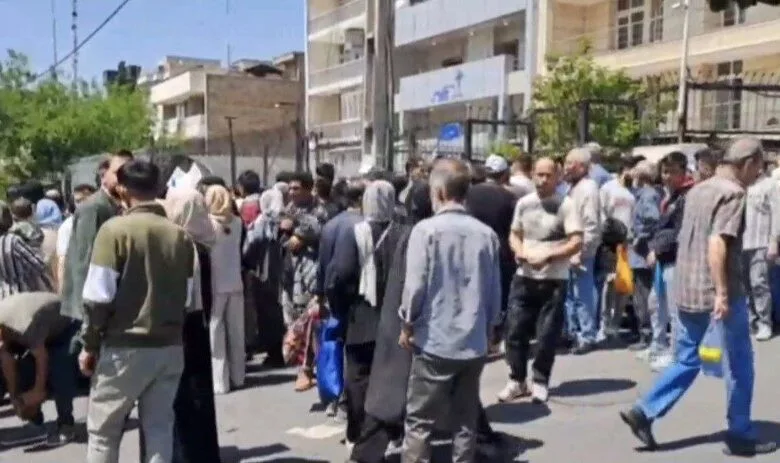 هشدار به کارفرمایان؛ حبس تا ١٨٠ روز درصورت استفاده از اتباع غیر مجاز هشدار به کارفرمایان؛ حبس تا ١٨٠ روز درصورت استفاده از اتباع غیر مجاز