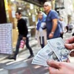 رسانه سپاه: در شرایط جنگی هستیم؛ وزیر اقتصاد نمی‌تواند از مسئولیت‌ مدیریت بازار ارز شانه
