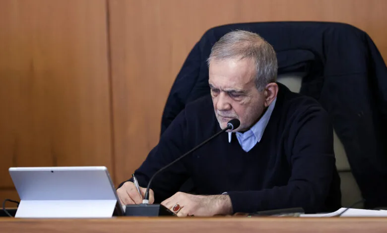 دستور مهم پزشکیان درباره قیمت گندم دستور مهم پزشکیان درباره قیمت گندم