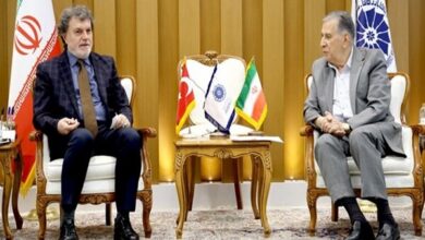 حجم مراودات تجاری ایران و ترکیه باید به ۳۰ میلیارد دلار برسد حجم مراودات تجاری ایران و ترکیه باید به ۳۰ میلیارد دلار برسد